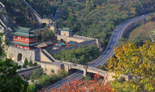 天设居庸险,乾坤此北门 山川通上郡,形势冠中原 可见居庸关的地位之重要 