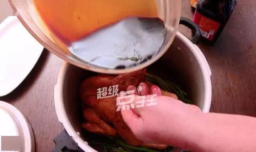 酱油鸡的2种常见做法,操作简单,嫩滑美味