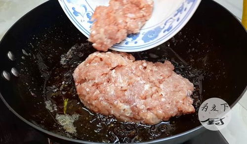 3颗白菜,2斤猪肉,教你做创意小包子,鲜嫩营养,比卖的好吃十倍