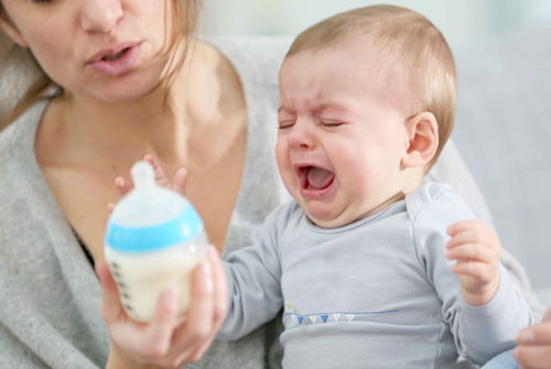 厌奶期 断奶期,宝妈别再故意 饿 宝宝了,伤害不止一点点