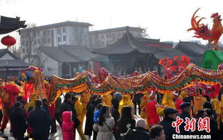 甘肃天水春祭伏羲 近万人参加迎圣水仪式 