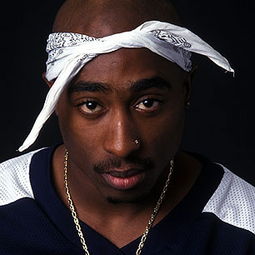 “Tupac Shakur”和“Eminem”的说唱哪一个更强？~~