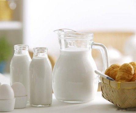 牛奶打开常温下可以放多久 
