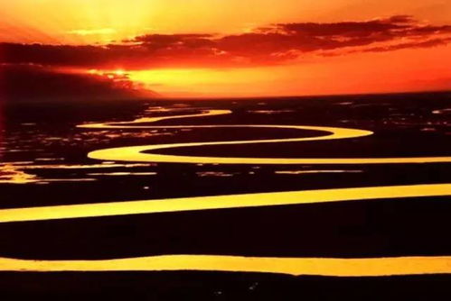 九曲黄河没有沙,只有接天夕阳无穷美 