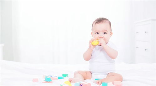 为什么有的婴儿一出生就有牙齿 原因是什么 看育儿专家的理解