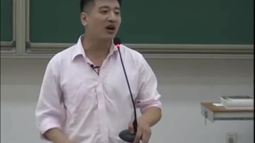 张雪峰演讲 这个自我介绍绝了,河南郑州大学要火 