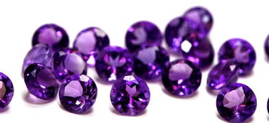 客厅若能摆放一尊紫水晶洞,你的财运也会跟着滚滚来 