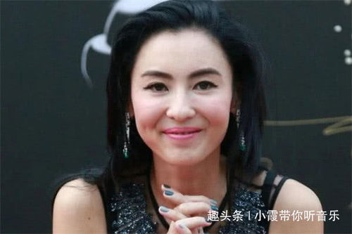 同是单亲妈妈,董洁和张柏芝尽显老气,而她47岁与女儿像姐妹