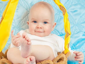 11个月的宝宝发育标准？11个月宝宝的成长发育