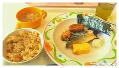 为什么日本学生不吃学校食堂, 宁愿天天带饭, 难道饭菜那么难吃