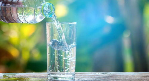 每天该喝多少水 喝什么水最好 这份喝水清单,建议收藏