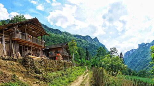 江夏避暑好玩的地方有哪些,江夏推荐爬哪个山景区(江夏好玩的地方排行榜前十)