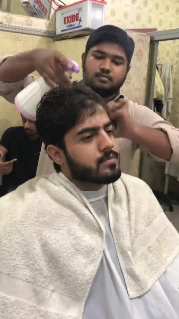 巴基斯坦最好的理发师,看他的动作,就感觉不简单 