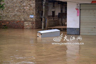 宜春袁州区下浦街道村民遭洪水袭击 所幸没有人员伤亡 