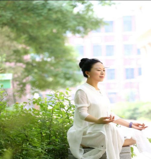 未春雨 弘扬传统文化 感悟人生真谛