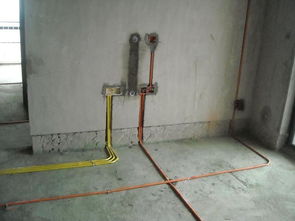 水电装修为啥地上不开槽,墙上开槽 看完才知,太多人搞错了 