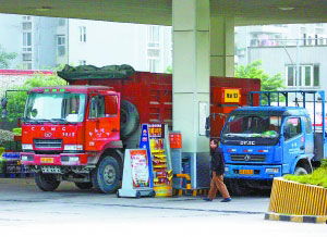 民营加油站无柴油可卖 中石化称没责任保护供应 