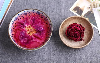 墨红玫瑰花的功效与作用,会变红的是什么玫瑰花茶？