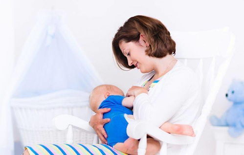 母乳喂养越久越好 专家提醒 喂到这个年龄段最好
