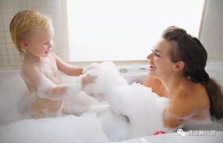 早上洗澡好还是晚上洗澡好,哪个更有利于养生和健康呢