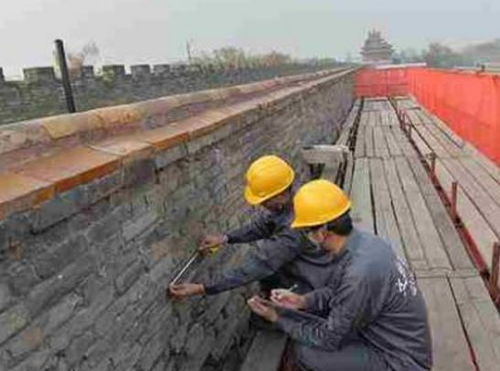 故宫地砖松了,工人修补时,发现了一个埋藏地下600年的秘密