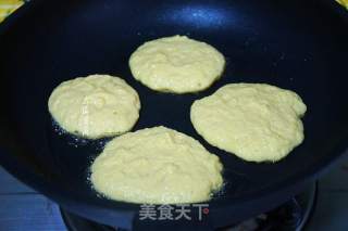 玉米面发面饼的做法 玉米面发面饼怎么做 大海微澜的菜谱 