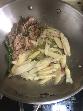 子姜炒牛肉的做法 子姜炒牛肉怎么做 蓝雨阳光780913的菜谱 