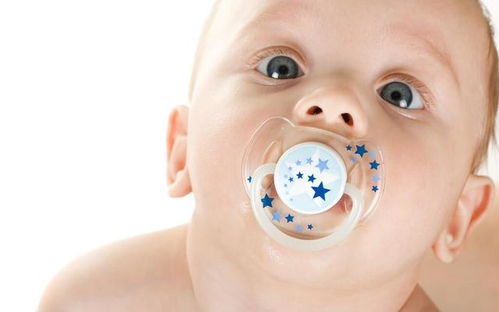 安抚奶嘴能用吗 宝宝不喝奶瓶可以用安抚奶嘴纠正吗