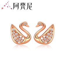 18K 金耳钉拉丝还是光面