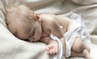 为什么宝宝睡觉的时候会满头大汗 