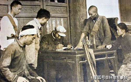 不是说坦白从宽吗 国民党特务上岸就自首交枪,为何还被公安全灭