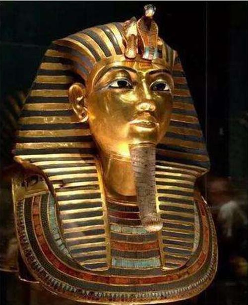 埃及最年轻法老墓,出土3件神秘文物,全黄金打造,有一件七百斤