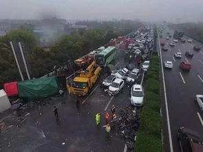 突发 京昆高速发生重大交通事故致36人遇难13人受伤,意外无处不在,保险一定要买