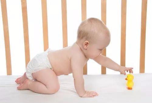 29个月宝宝晚上可以不穿拉拉裤吗(20个月宝宝需要穿内裤吗)