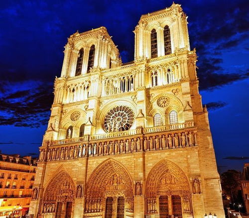 这座法国180年才建成的 最美教堂 烧毁了,世界为它而哭泣