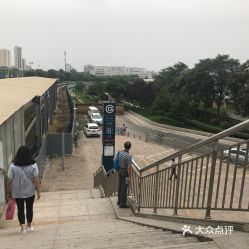 通州地铁站附近哪有免费停车场(北京土桥地铁站停车场免费)