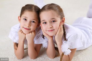 双胞胎家庭幸福指数高 不,如果不考虑这几点,对孩子伤害大