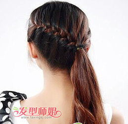 韩式花苞头盘发发型 扎花苞头的方法图解