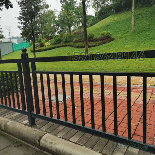 文昌锌钢交通围栏价格 三亚市政京式隔离栏 厂家直销马路安全护栏 