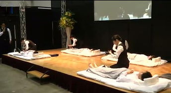 日本举行殡葬服务比赛 23岁女入殓师夺冠