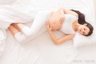 原创怀孕晚期，孕妈尽量少用这种“睡姿”，胎儿可能会感觉“不舒服”