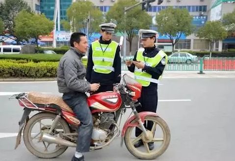 今日长春丨即日起至年底,长春交警综合整治摩托车 电动车 行人交通秩序 