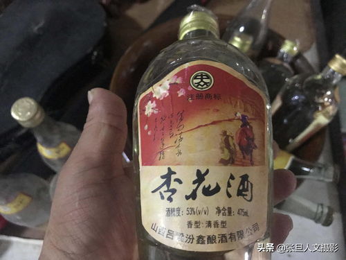 临汾一农家收藏老酒上百瓶,酒友看到这些老酒心中荡起波澜