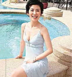 她是演了半辈子丑女的TVB喜剧女星,未婚同居20年,却照样活出女人最美的模样