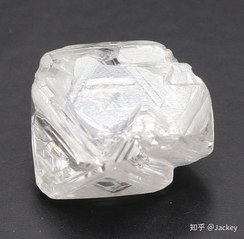 为什么公主方钻石最透 心型钻石降价了 