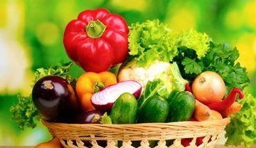 口腔溃疡的人就应该多吃蔬菜水果 过量吃这4种食物,反而不利
