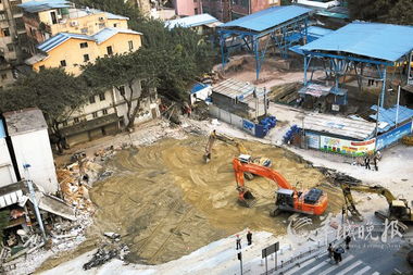 广州地陷周边房屋仍在沉降 受灾居民短期难回家 