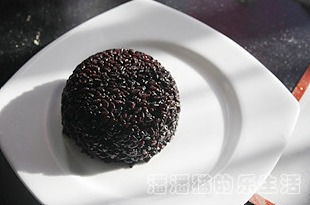 黑香米椰浆水果饭 