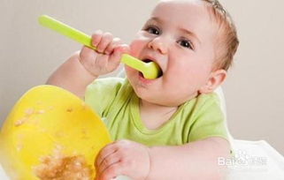 三个月宝宝吃什么 三个月的宝宝能吃什么