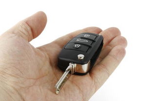汽车的遥控钥匙丢了,用备用钥匙怎么解除防盗报警器